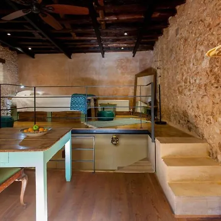 History And Charm * Chania (Crete)